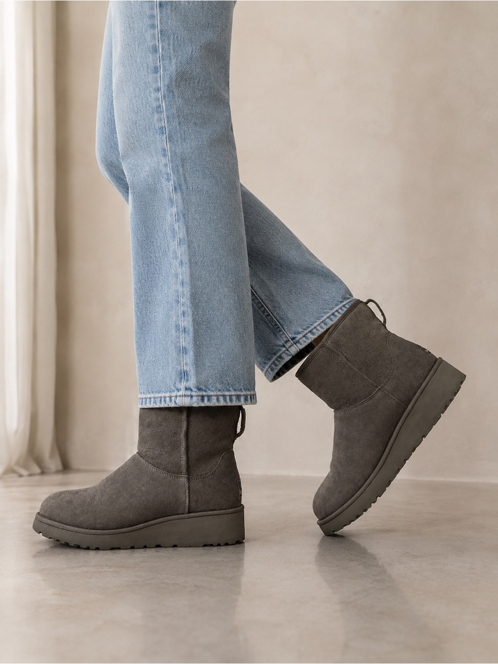 UGG Classic Ultra Mini Platform Boots Gray 7.5 Women’s